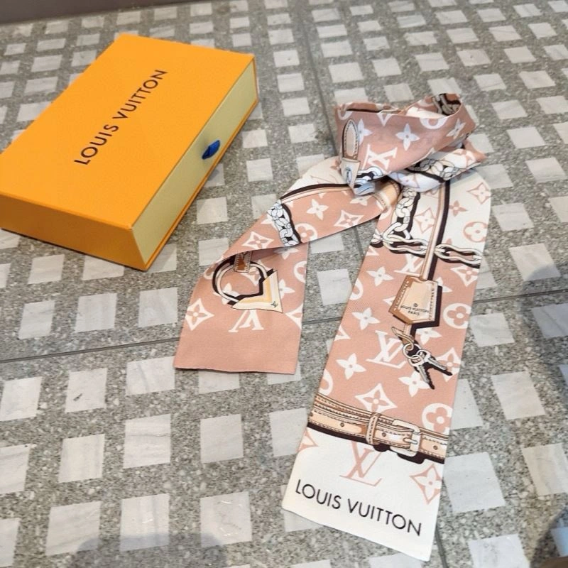 Trendsetting Louis Vuitton Silk 272049