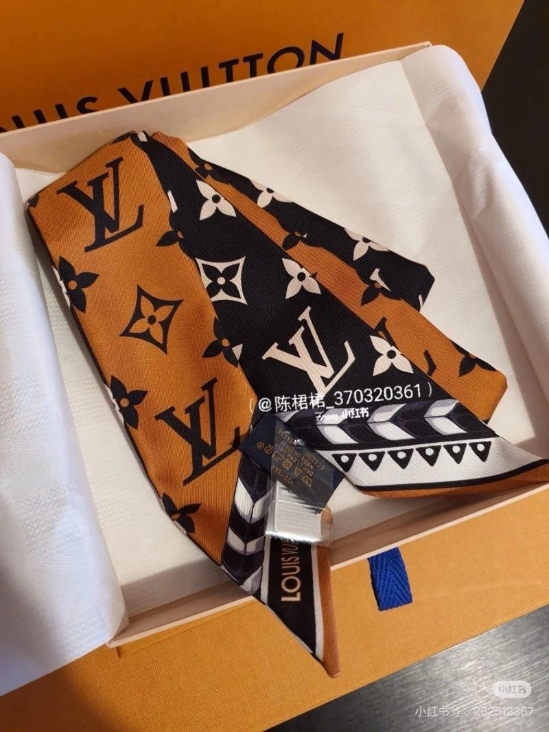Original Louis Vuitton Silk 272036