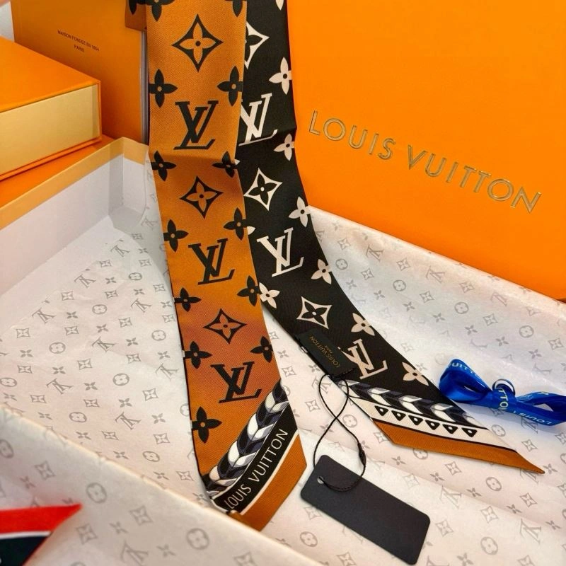 Original Louis Vuitton Silk 272036