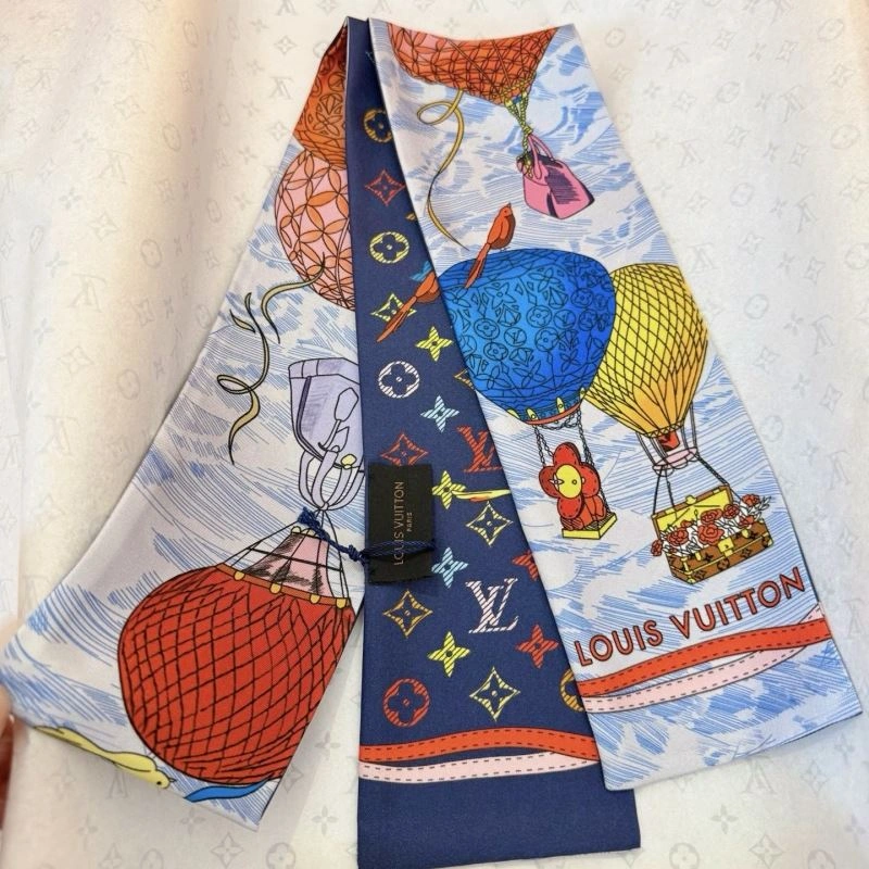 Louis Vuitton Silk TopPick 272043