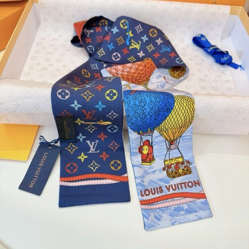 Louis Vuitton Silk TopPick 272043