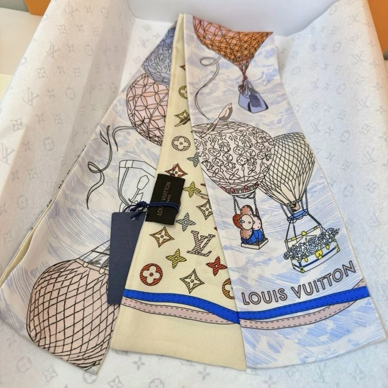 Louis Vuitton Silk Supportive 272030