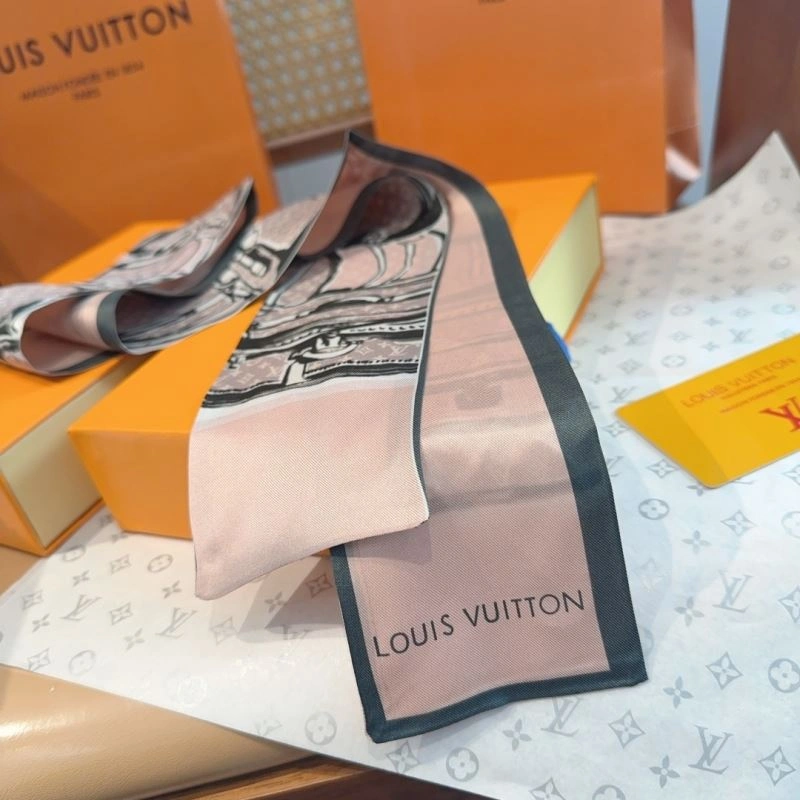 Louis Vuitton Silk SunProtective 272029