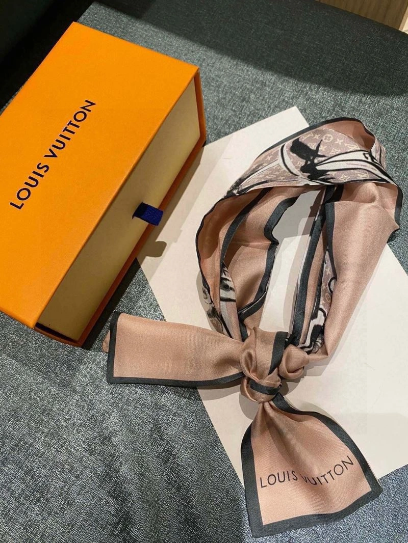Louis Vuitton Silk Refined 272470