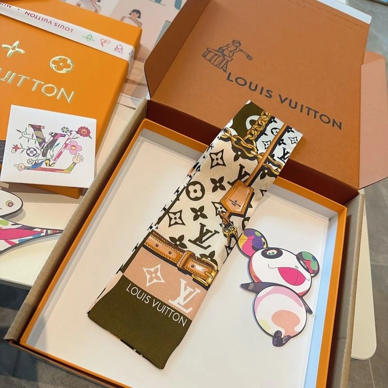 Louis Vuitton Silk UrbanChic 272609