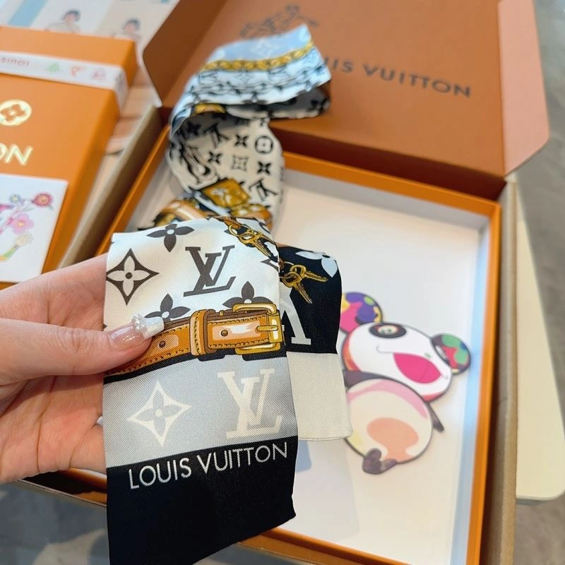 Comfortable Louis Vuitton Silk 272605