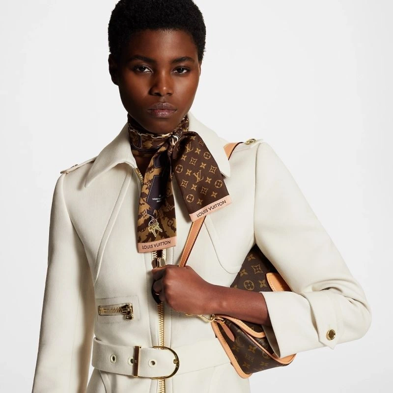 SportInspired Louis Vuitton Silk 272592