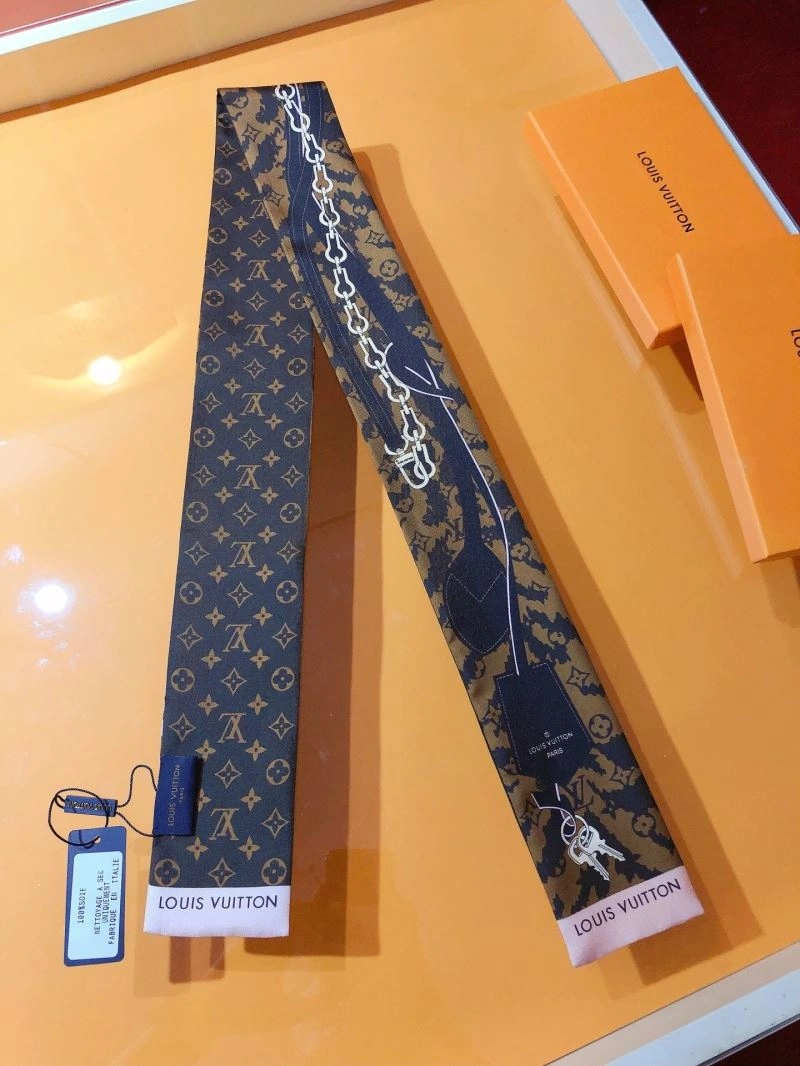 SportInspired Louis Vuitton Silk 272592