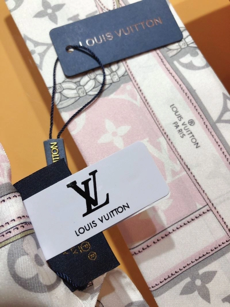Elegant Louis Vuitton Silk 272595