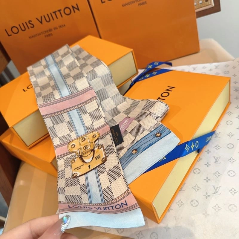 Louis Vuitton Silk Colorful 272608