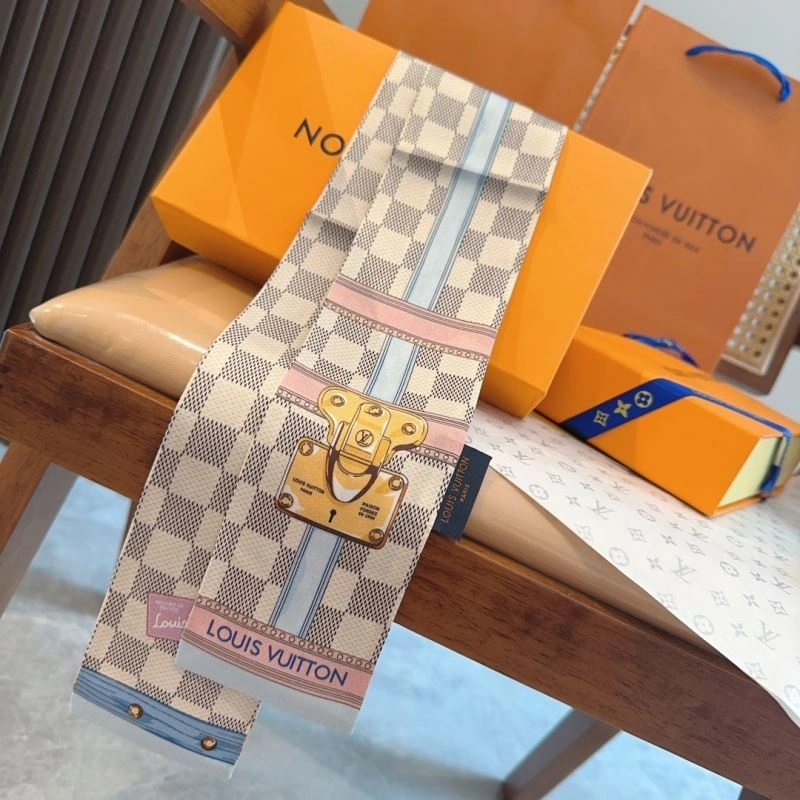 Louis Vuitton Silk Colorful 272608