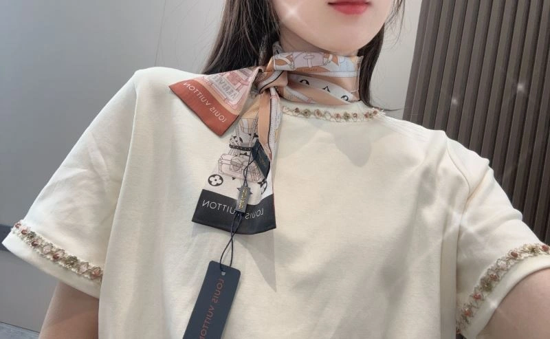 Louis Vuitton Silk Timeless 272578