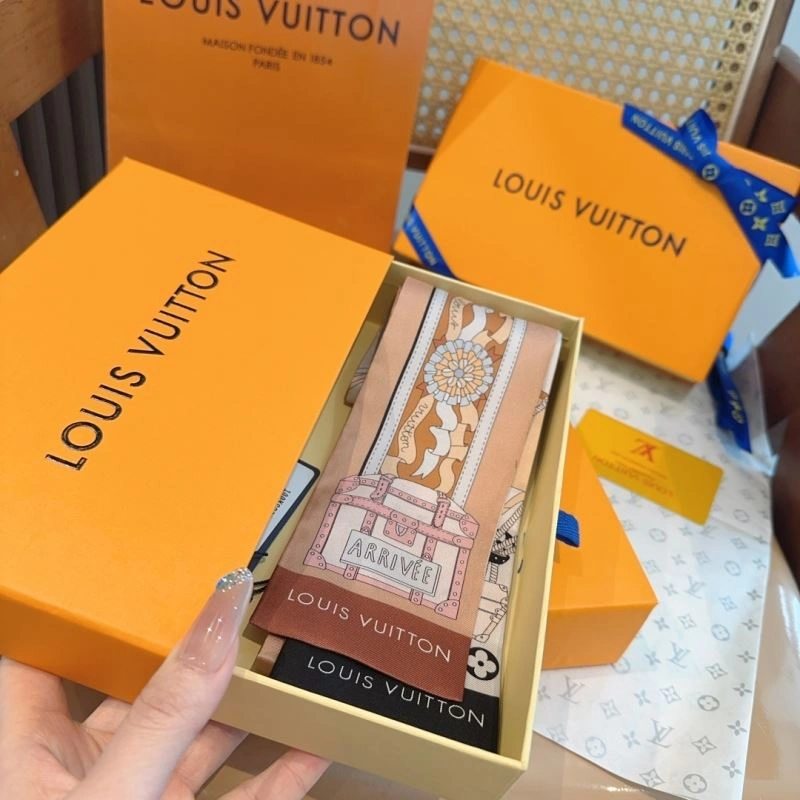 Louis Vuitton Silk Timeless 272578