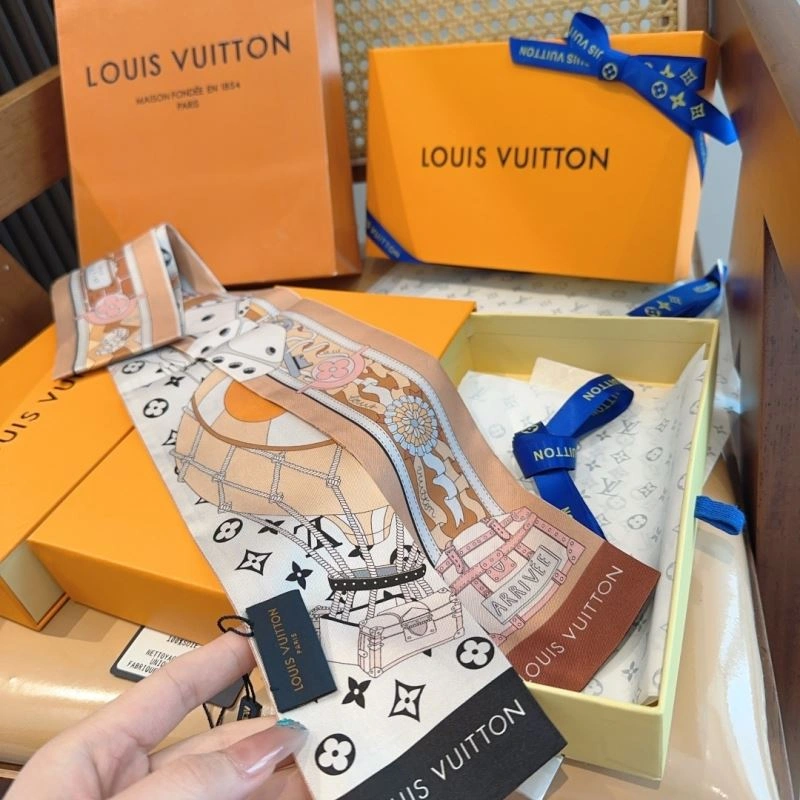 Louis Vuitton Silk Timeless 272578