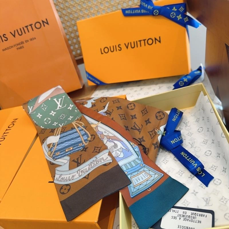 Louis Vuitton Silk Modern 272575