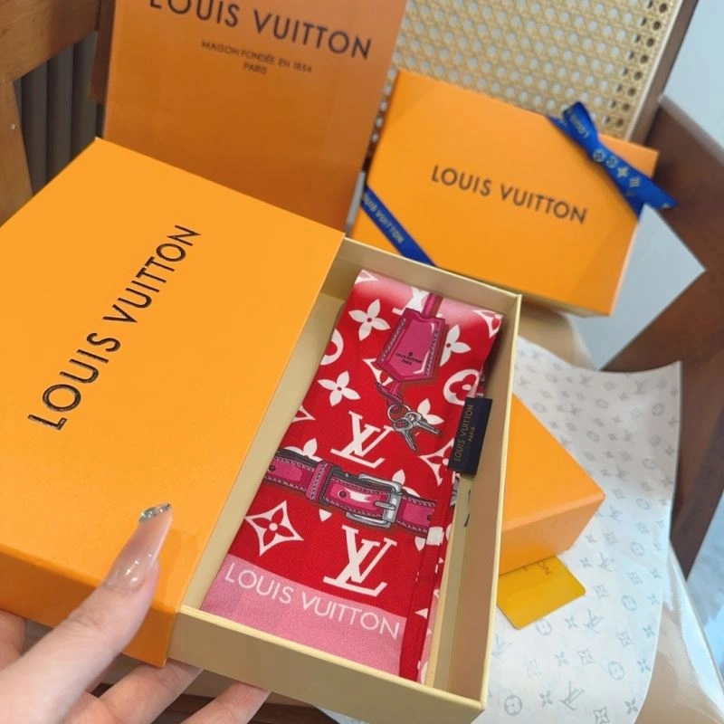 Louis Vuitton Silk FreshLook 272600