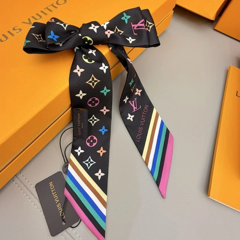Louis Vuitton Silk Timeless 272573