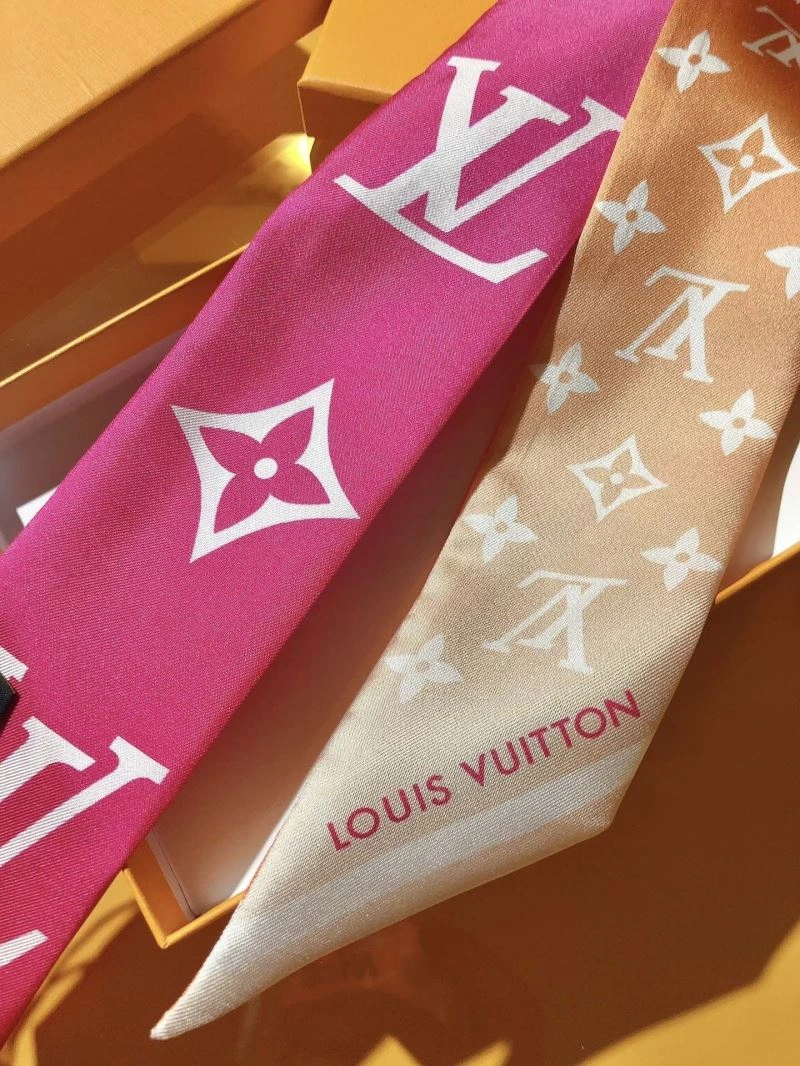Contemporary Louis Vuitton Silk 272567