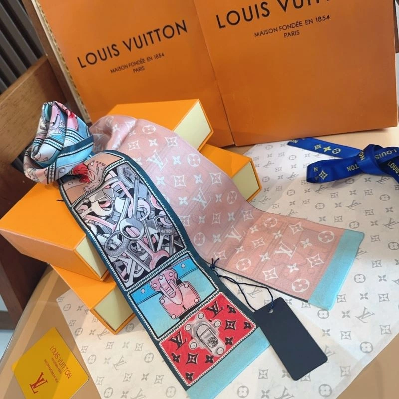 Louis Vuitton Silk Versatile 272544
