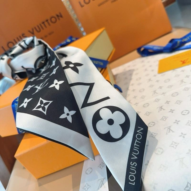 NewStyle Louis Vuitton Silk 272548