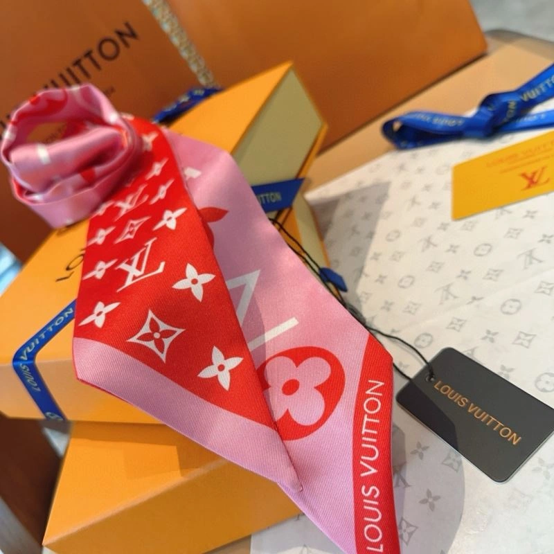 Chic Louis Vuitton Silk 272571