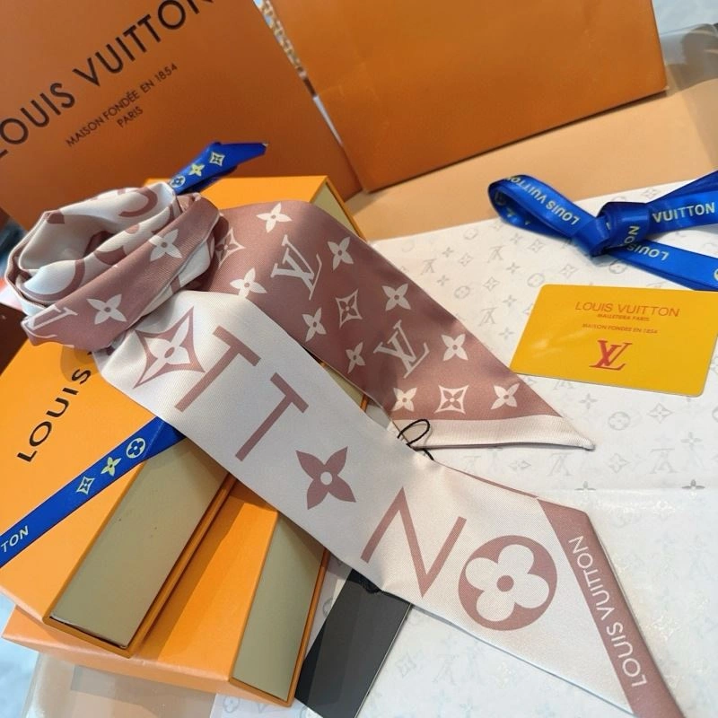 Louis Vuitton Silk WellDesigned 272542