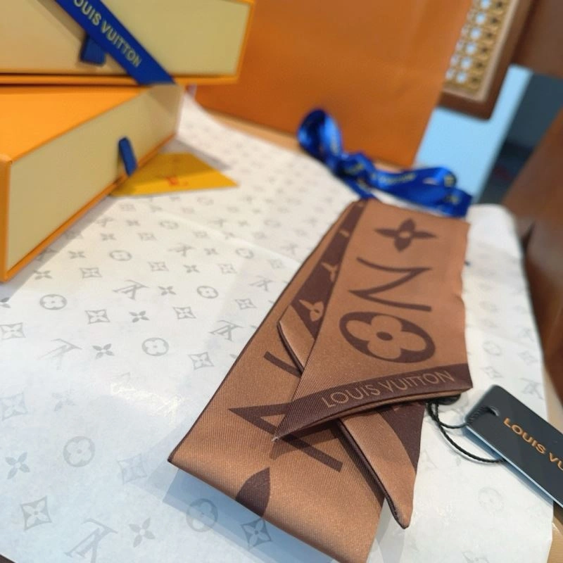 UrbanChic Louis Vuitton Silk 272551
