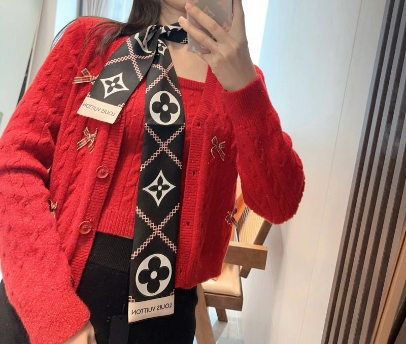 Louis Vuitton Silk Sustainable 272556