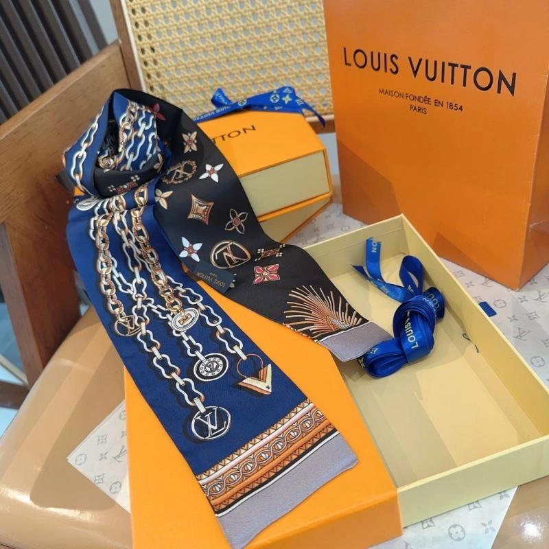 Louis Vuitton Silk Refined 272560