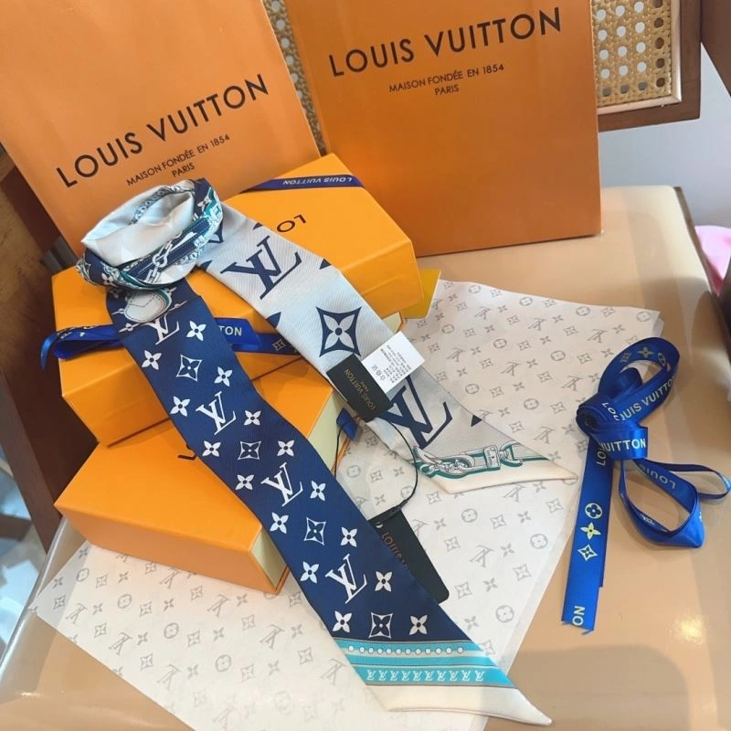 Louis Vuitton Silk FreshLook 272546
