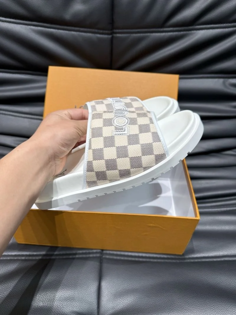 Soft Louis Vuitton Slippers 30712