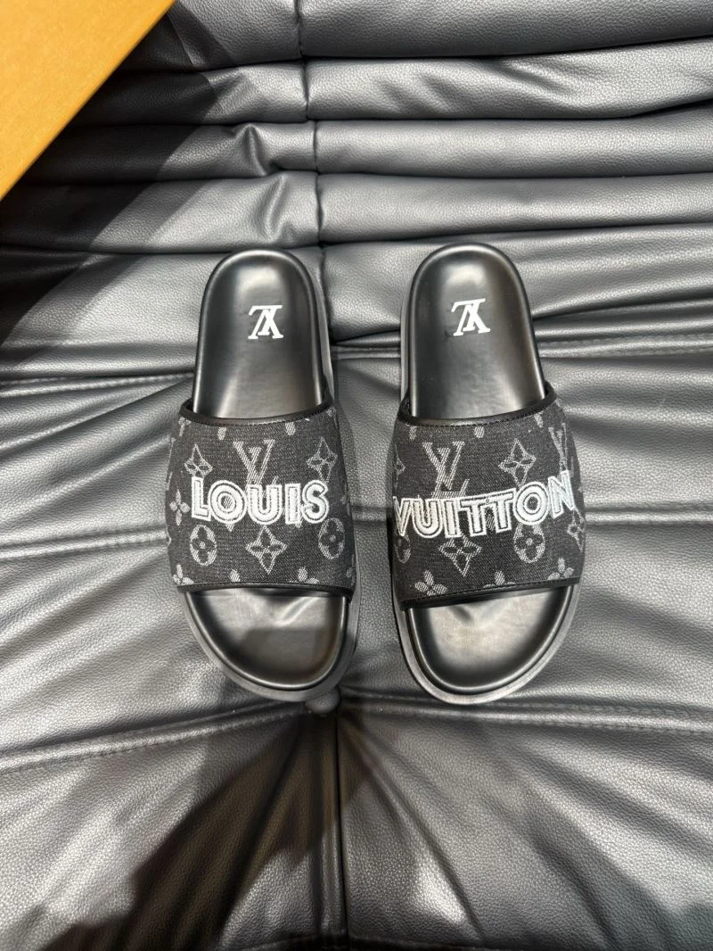 SmartChoice Louis Vuitton Slippers 30714
