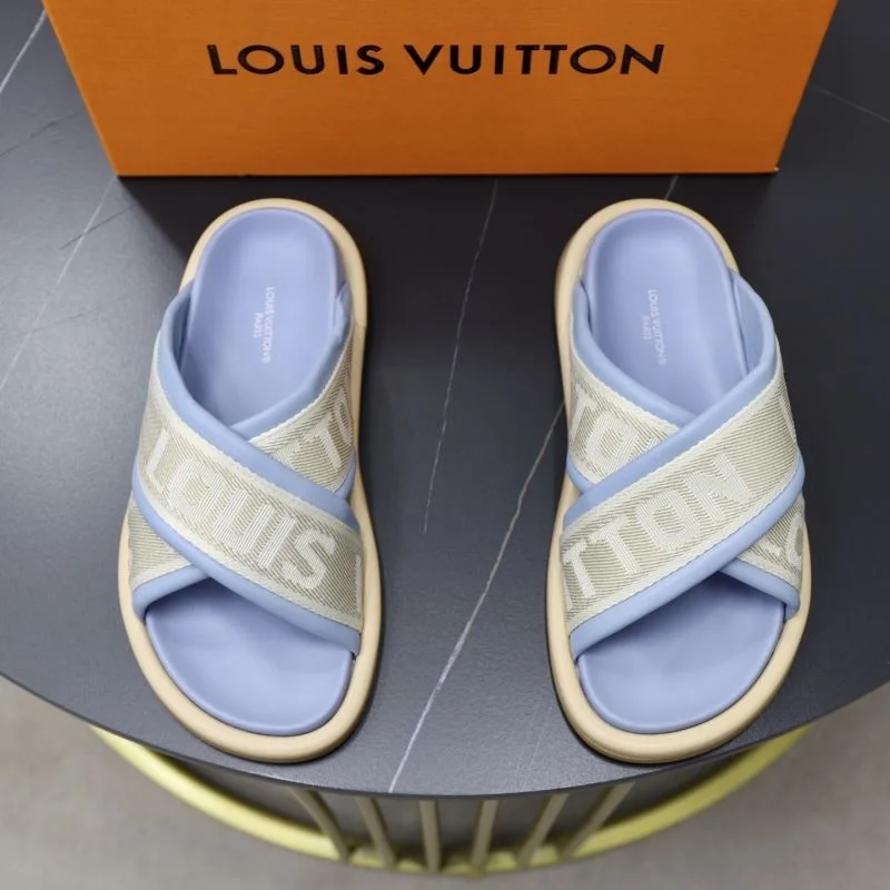 TechFriendly Louis Vuitton Slippers 30728