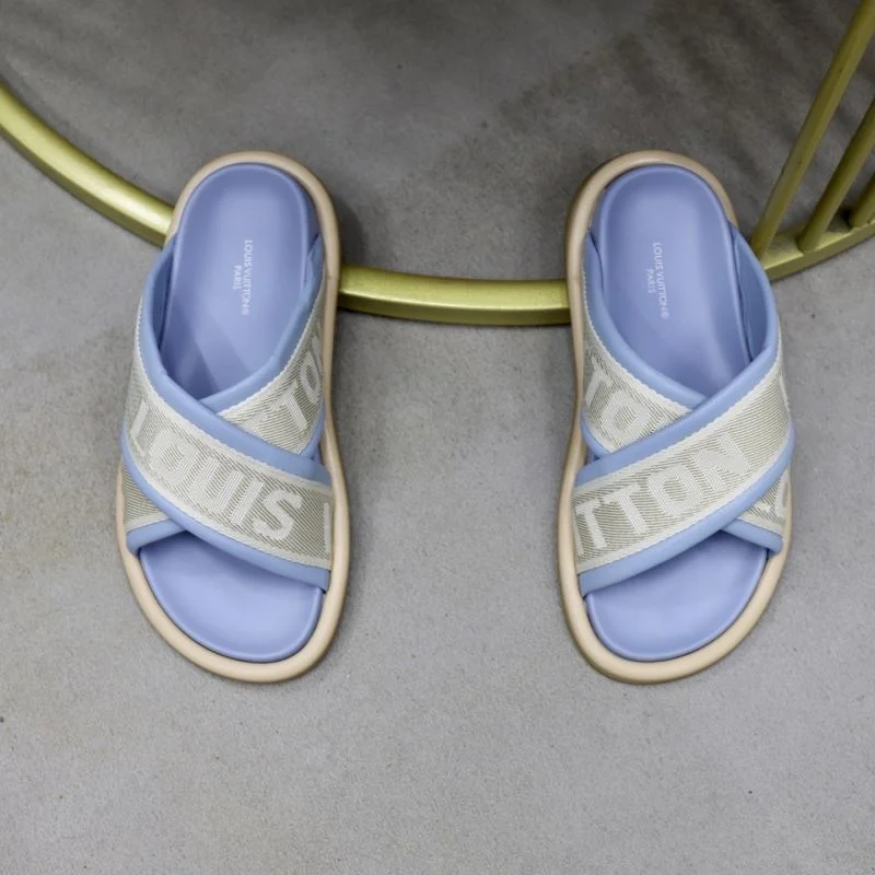 TechFriendly Louis Vuitton Slippers 30728