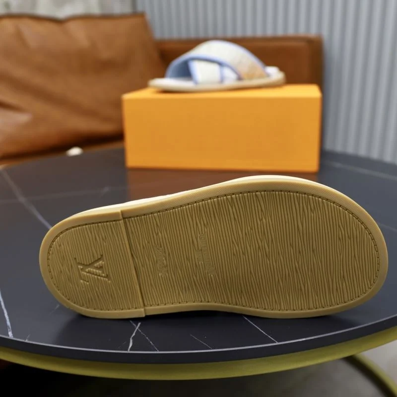 Soft Louis Vuitton Slippers 30707