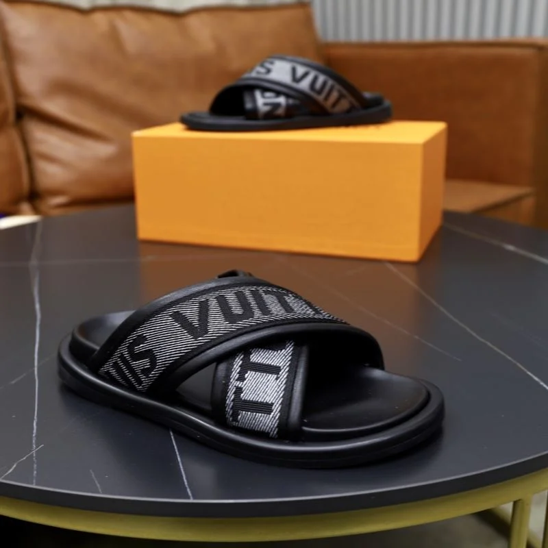 Seasonal Louis Vuitton Slippers 30725