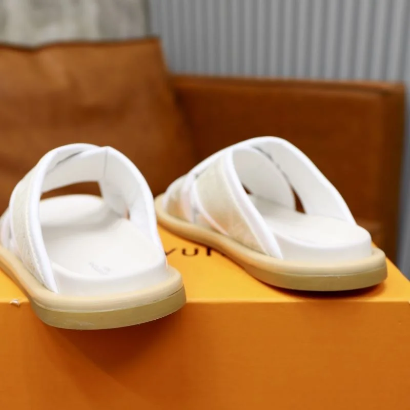 NewStyle Louis Vuitton Slippers 30726