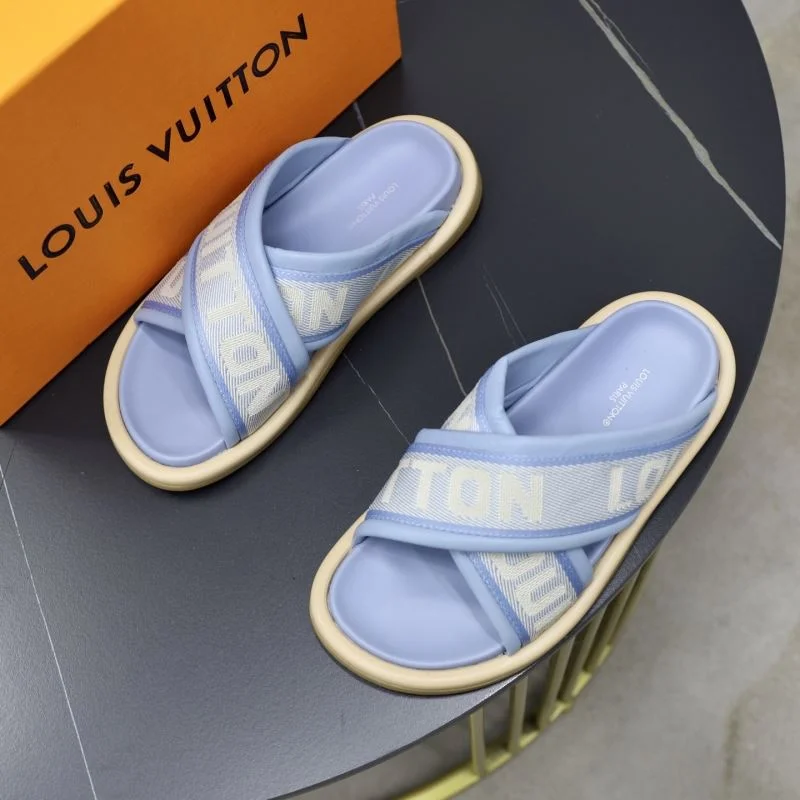 Compact Louis Vuitton Slippers 30729