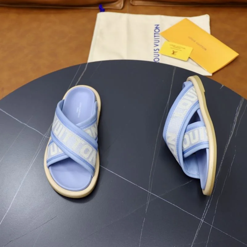 Compact Louis Vuitton Slippers 30729