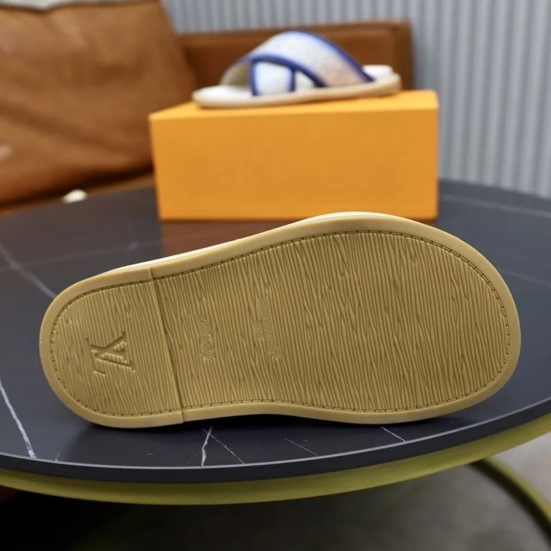 Louis Vuitton Slippers ZipUp 30720