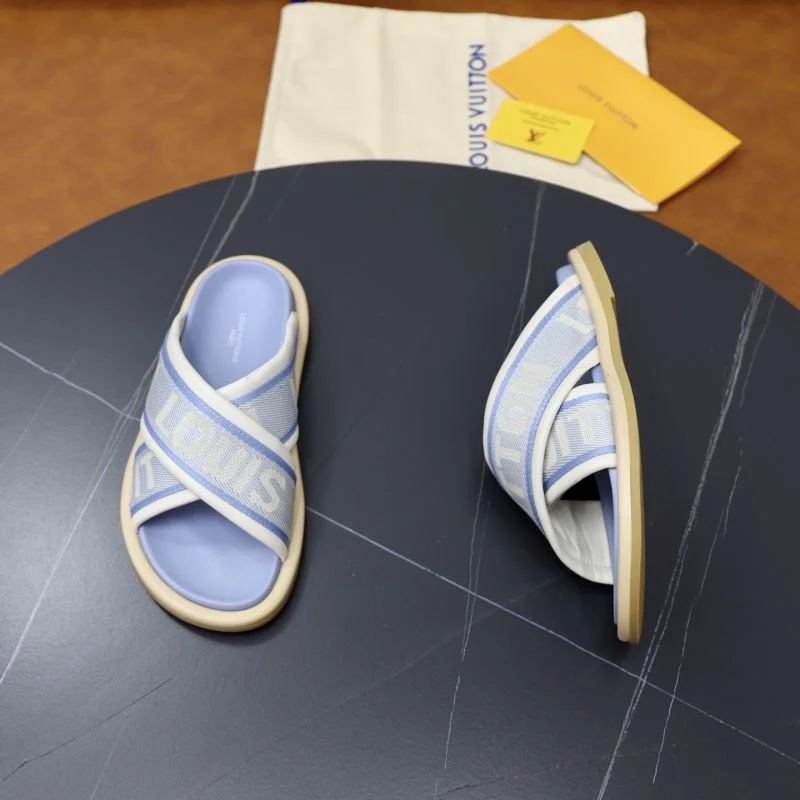 Effortless Louis Vuitton Slippers 30704