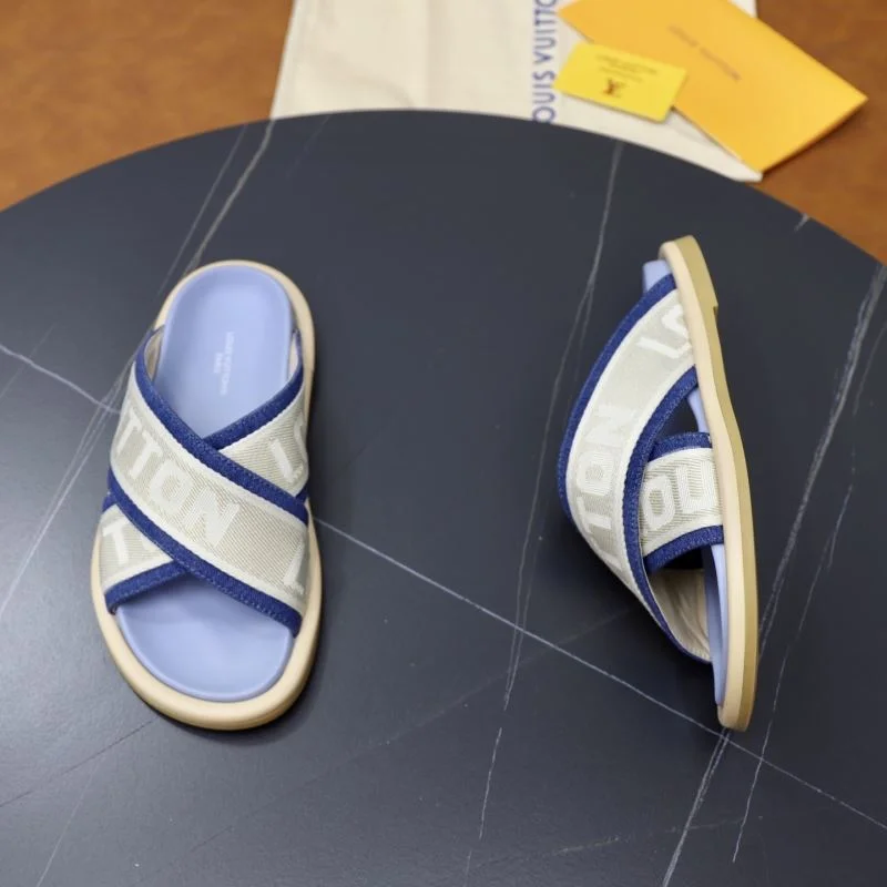 Sleek Louis Vuitton Slippers 30701