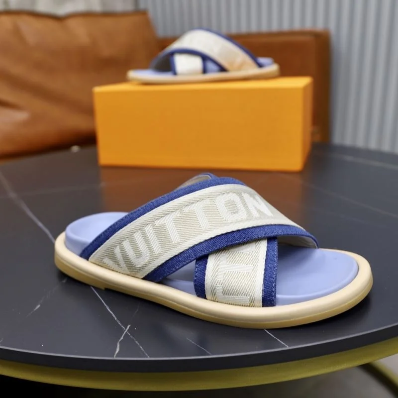 Sleek Louis Vuitton Slippers 30701