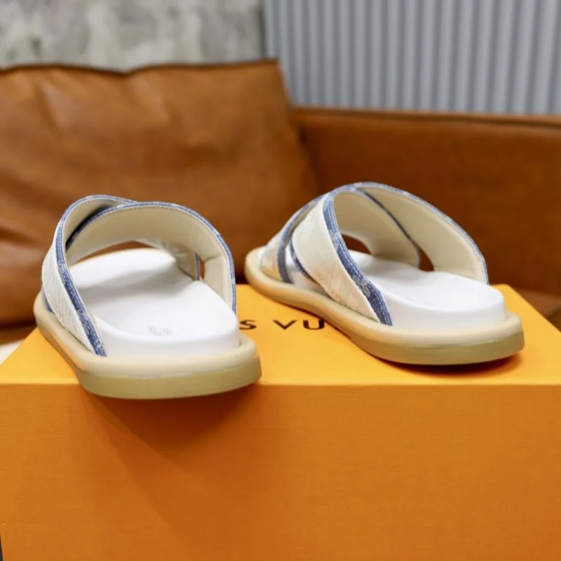 WellDesigned Louis Vuitton Slippers 30697