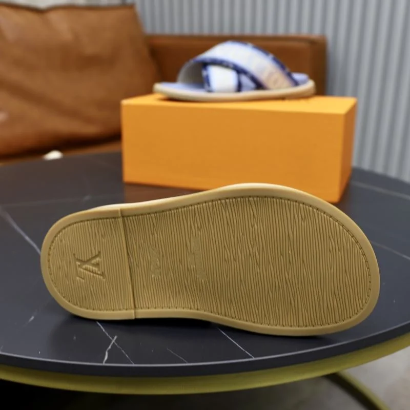 Modern Louis Vuitton Slippers 30693