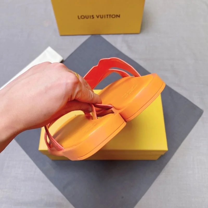 Louis Vuitton Slippers Practical 30677