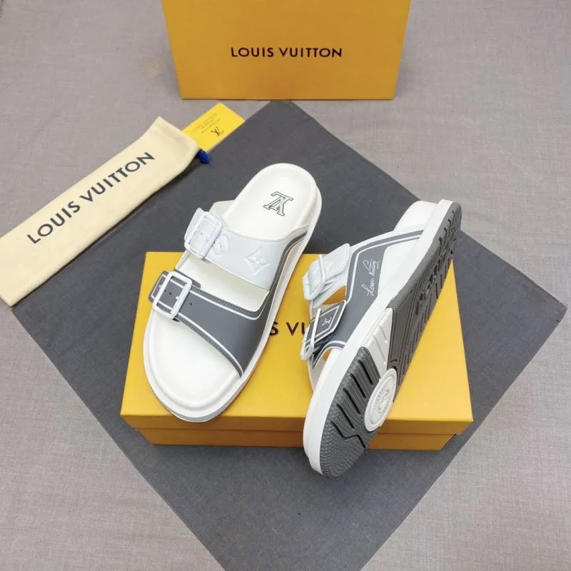 ModernLook Louis Vuitton Slippers 30674