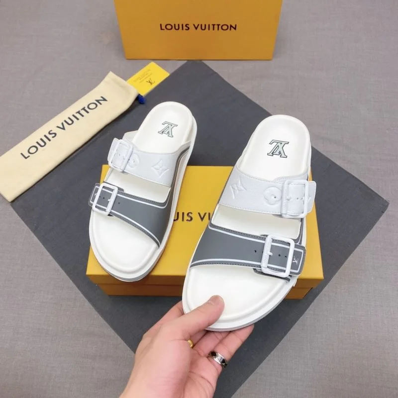 ModernLook Louis Vuitton Slippers 30674