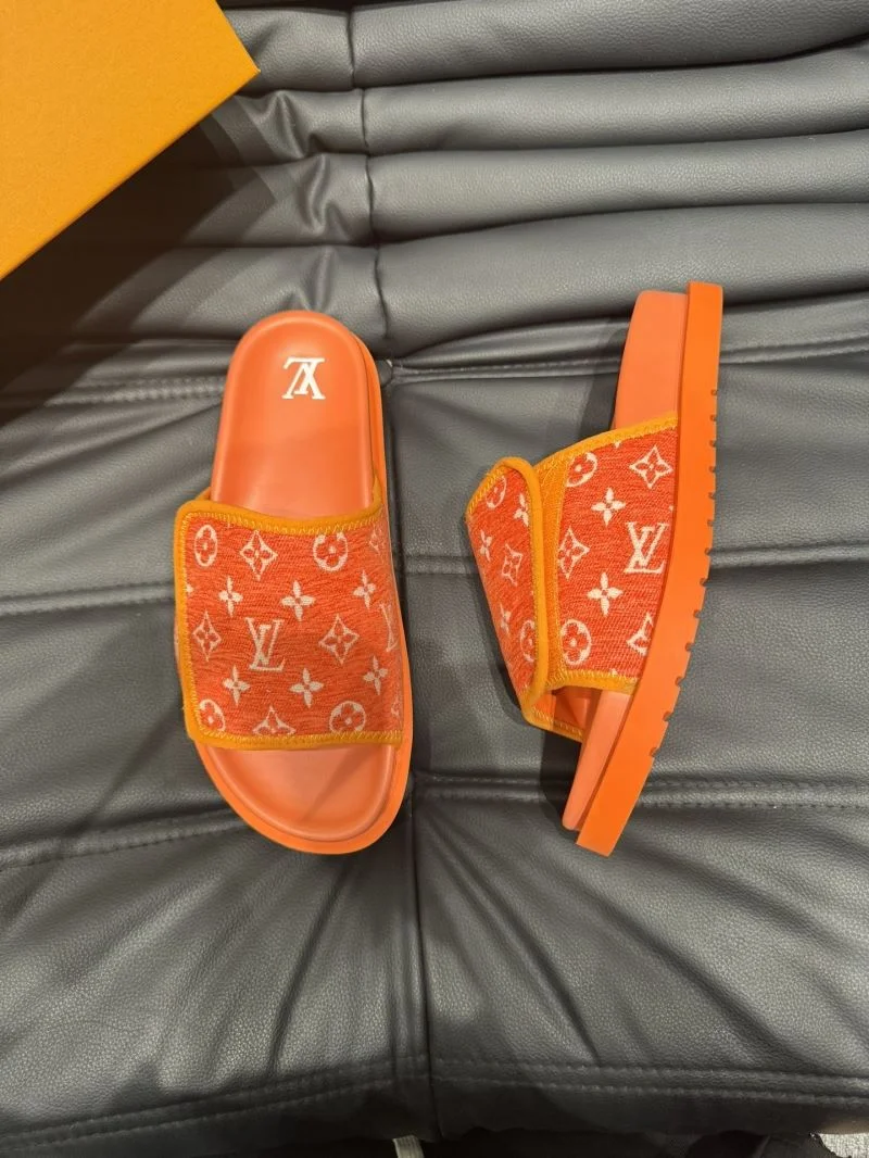Colorful Louis Vuitton Slippers 30659