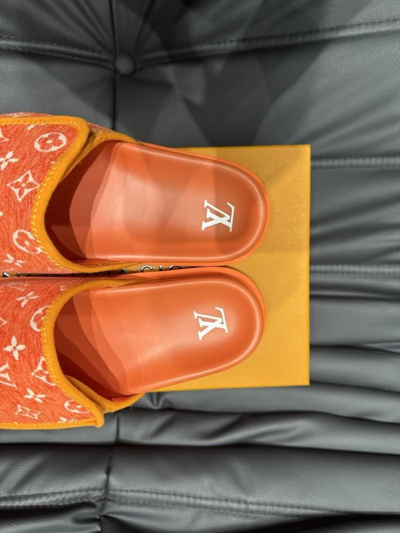 Colorful Louis Vuitton Slippers 30659